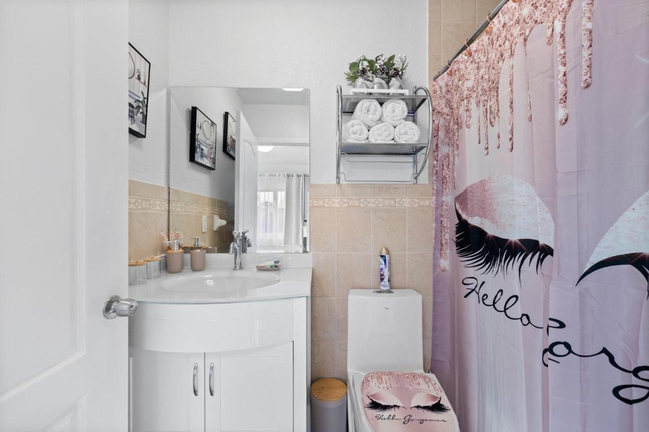 Beautiful In The Heart Of Apt 1 Appartamento