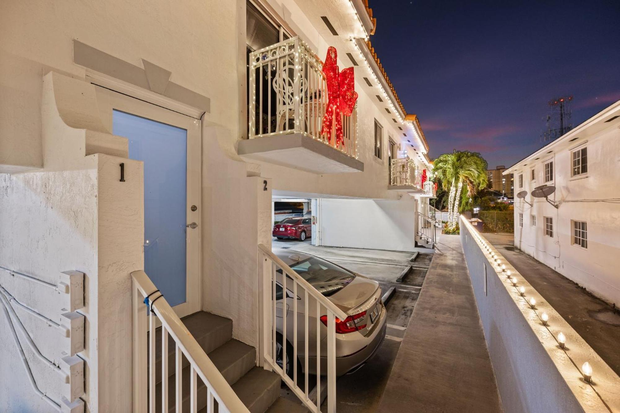 Beautiful In The Heart Of Apt 1 Appartamento Miami